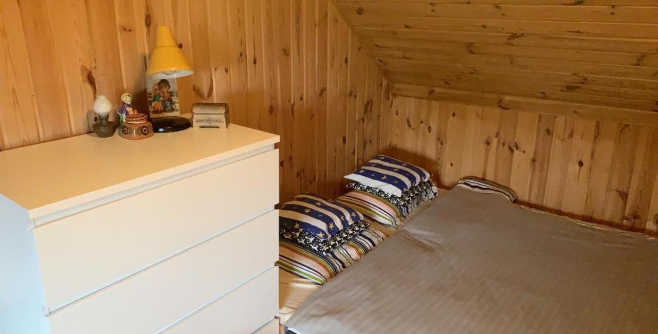 Dom Pod Sosnami Villa Rzewnie Buitenkant foto